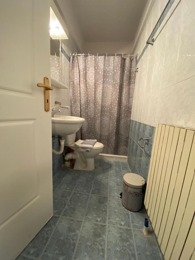 Orama Rooms 2 卡拉马塔 外观 照片